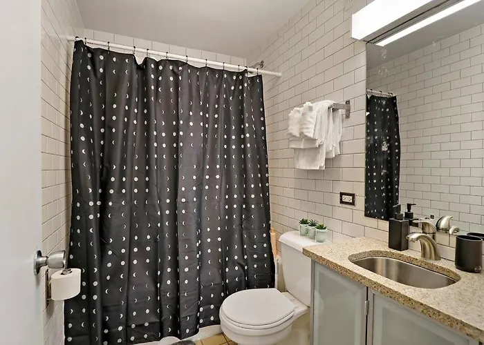 Inviting 2-bedroom In Hyde Park - The Blackwood Rep